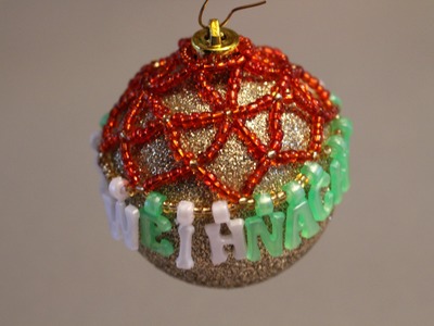 Christbaumkugel dekorieren mit Perlen (Weihnachten DIY Anleitung)