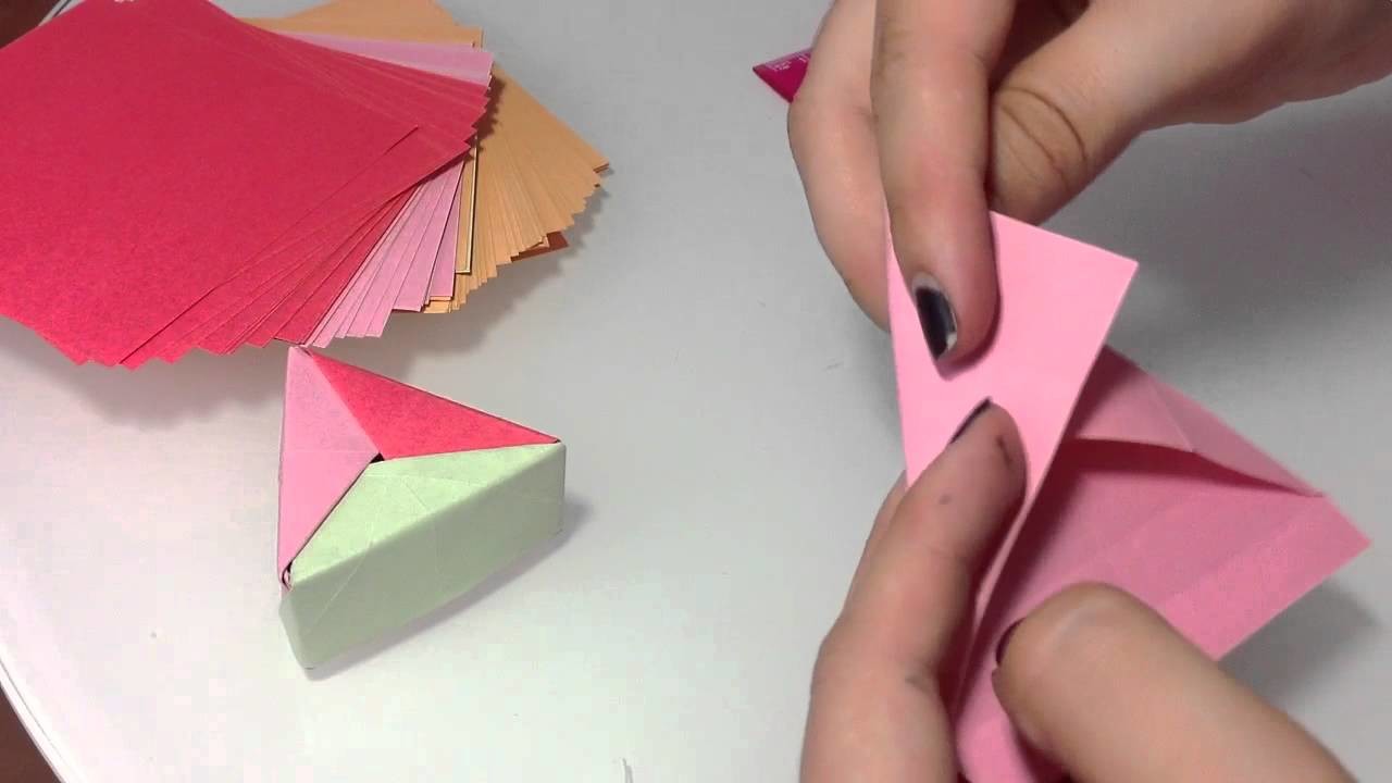 Dreieckige Origami Box selber machen. Papier Box Anleitung