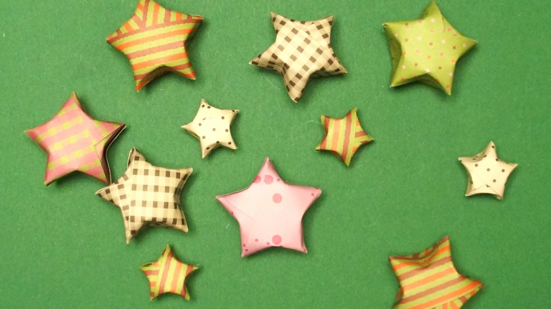 Sterne basteln zu Weihnachten: einen origami Stern falten