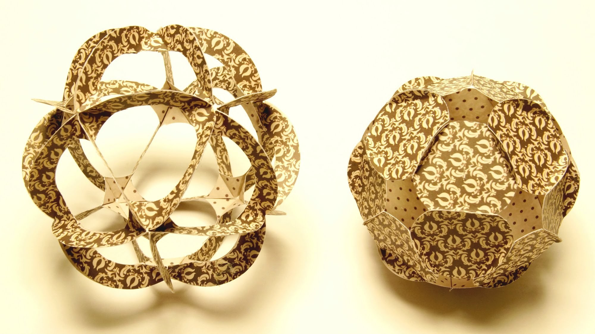 Basteln mit Papier: Paper Ball basteln aus Papier-Ornamenten. 