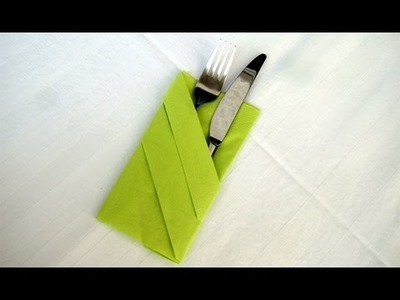 Servietten falten: Bestecktasche Falten - Einfache Tischdeko