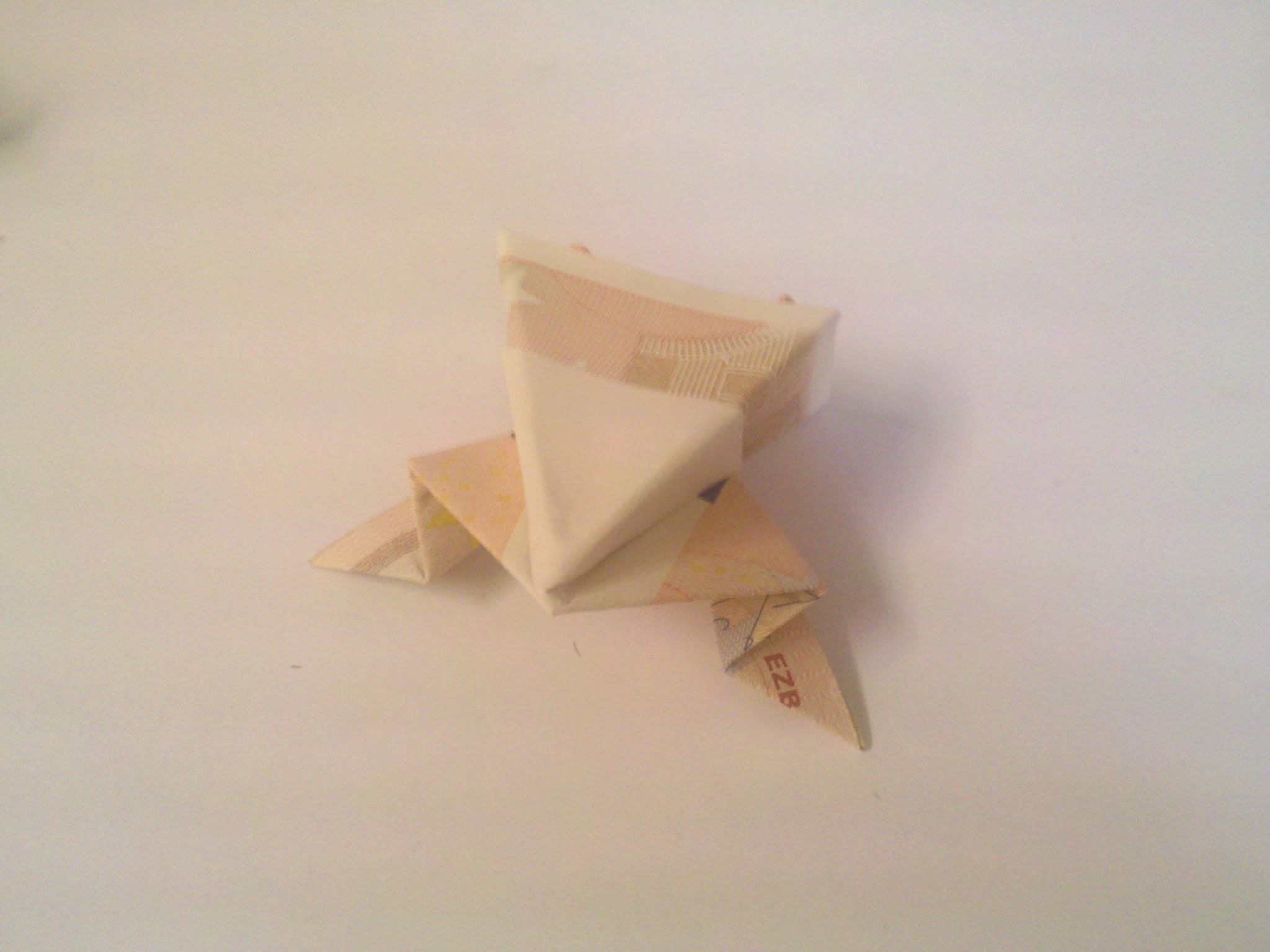Frosch aus Geldschein falten - Origami - kreatives Geldgeschenk