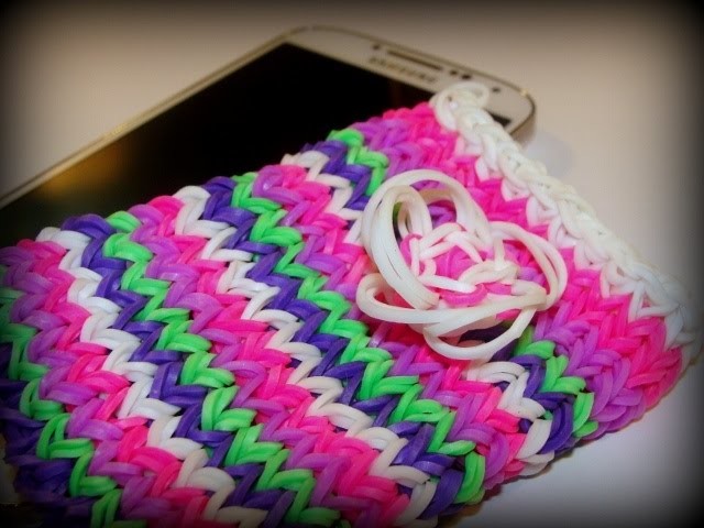 Handyhülle Smartphone-Hülle mit Blume Variante 2 - Rainbow Loom, Loom Bands