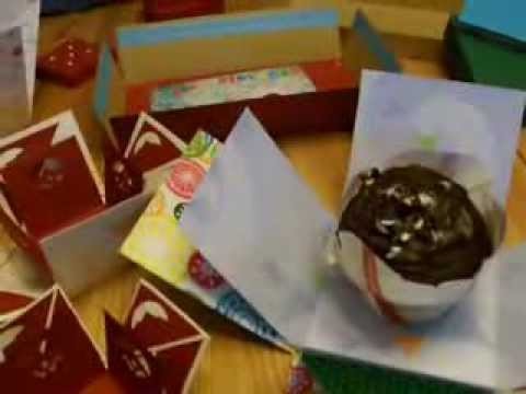 Explosionsbox basteln - Tolle Muffin-Verpackung