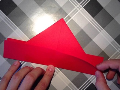 Papierschiff basteln. Origami Schiff falten
