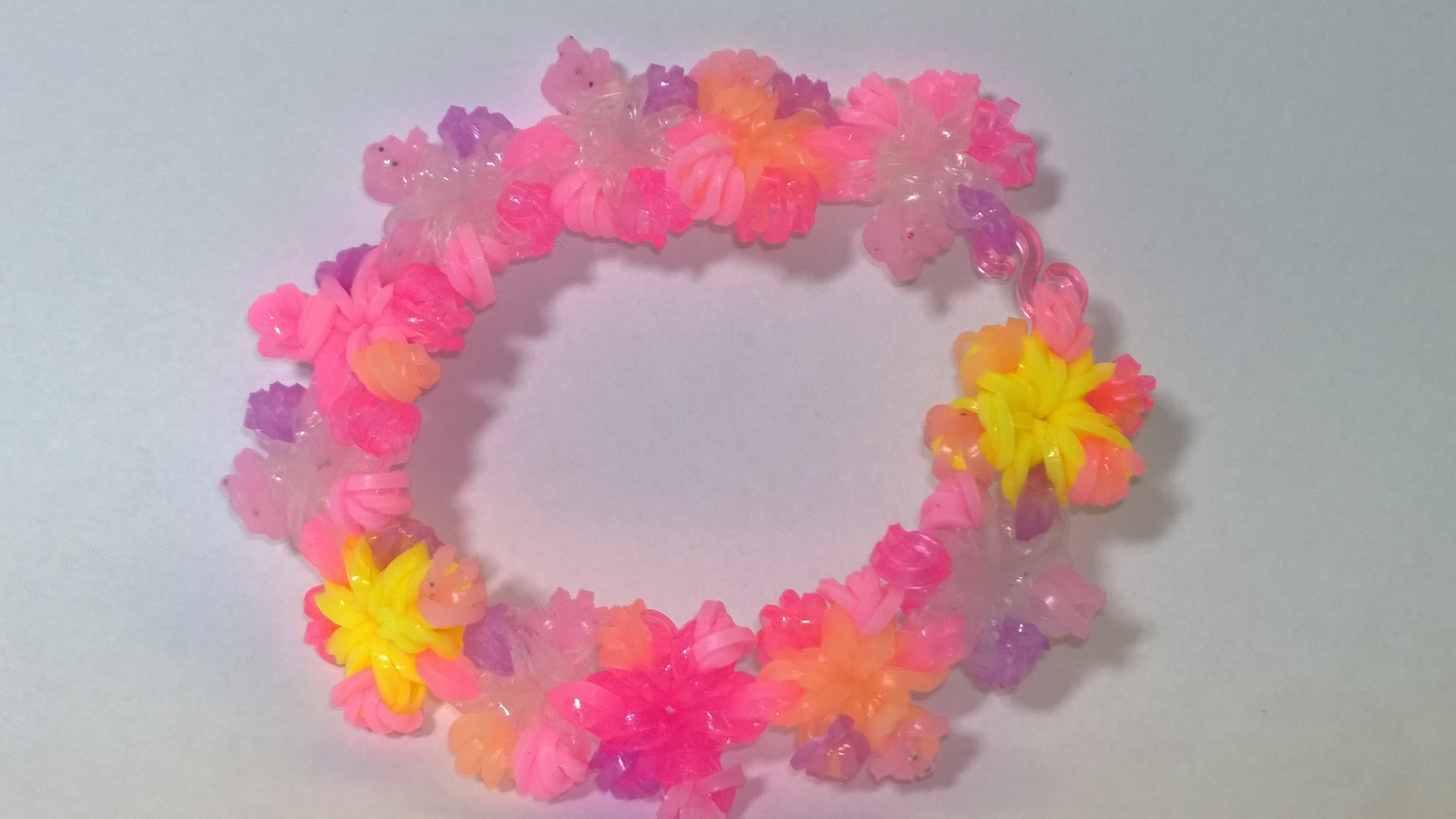 Rainbow Loom Flower Bracelet for Easter Loom bands flower bracelet-Easter edition