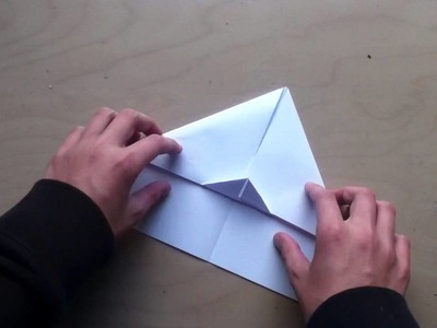 Papierflieger selbst basteln - Flugzeuge aus Papier falten