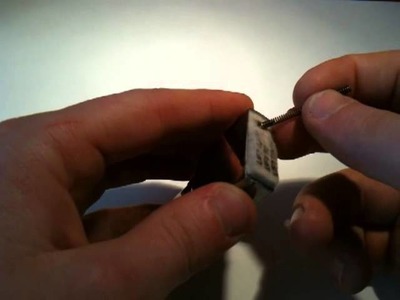 Zippo Feuerstein wechseln - Feuerzeug Feuerstein erneuern