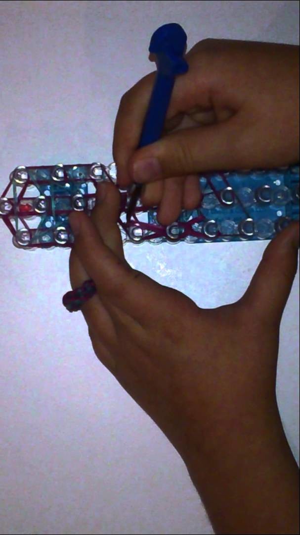 Rainbow Loom große Schleife® #17
