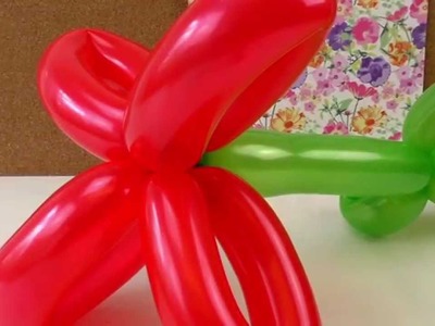 Blume aus Luftballons formen - Luftballon aufpusten und Blümchen machen - Modellierballon