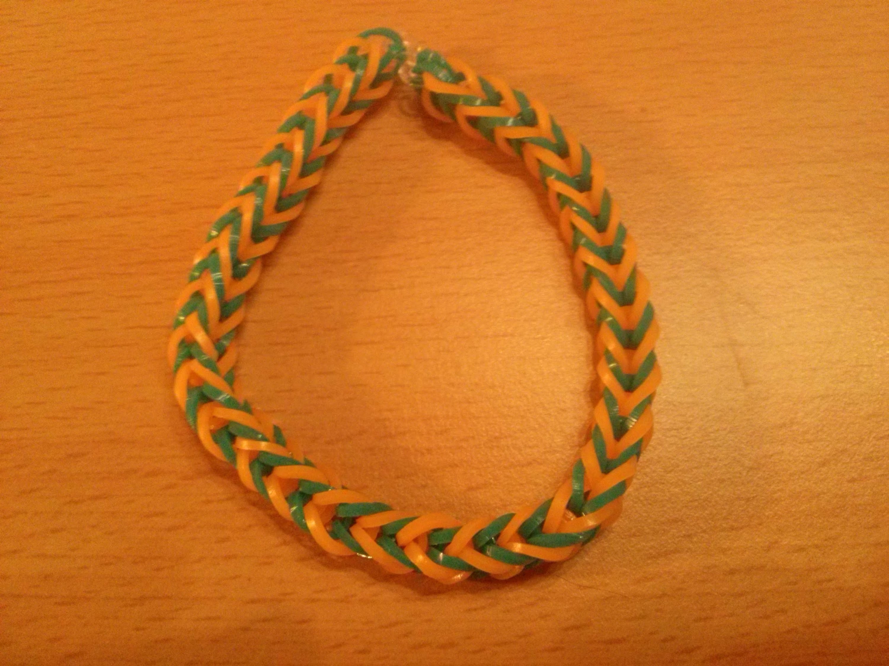 Einfaches Rainbow Loom Armband zum Selbermachen