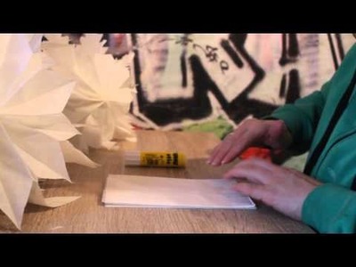 Papierstern aus Frühstückstüten Papierstern basteln Anleitung Weihnachtsstern bastel, DIY