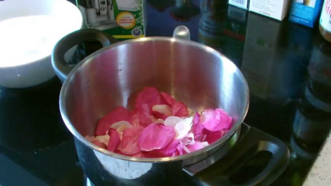 DIY:  Rosenblütensirup