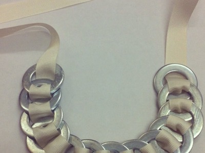 Eine Schöne Kette Aus Lochverstärkungsringen Herstellen - DIY Style - Guidecentral