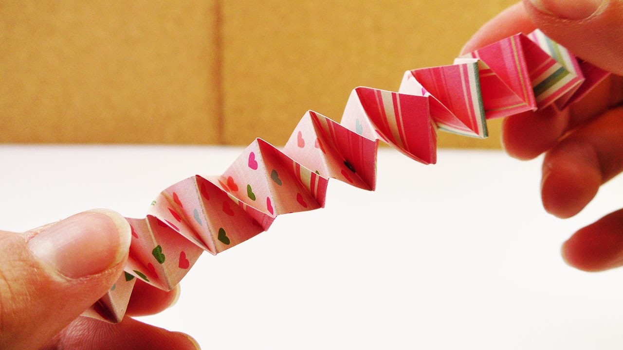 Hexentreppe falten und selber machen aus Papierstreifen | DIY Kids | Bastelideen