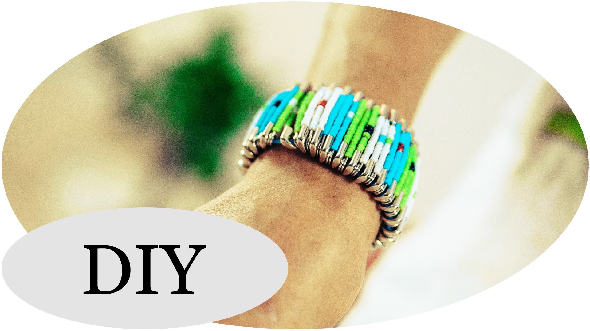 DIY Armband! How to make your own bracelet!