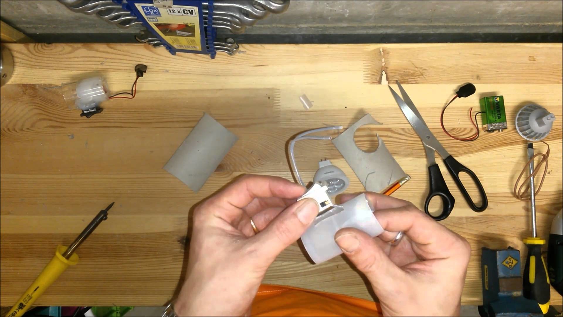 DIY Taschenlampe. How To: Taschenlampe selber macher. Lampe selbst gemacht. - ZOA