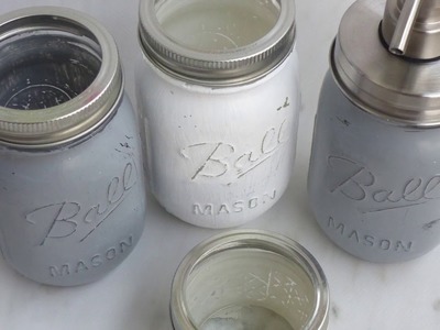Distressed Mason Jars | Vintage-Look | DIY