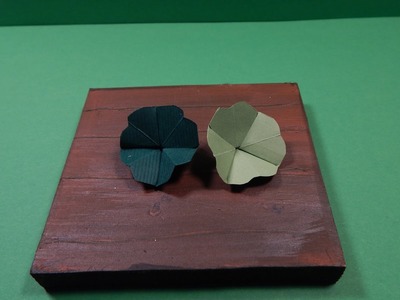 Vierblättriges Origami-Kleeblatt