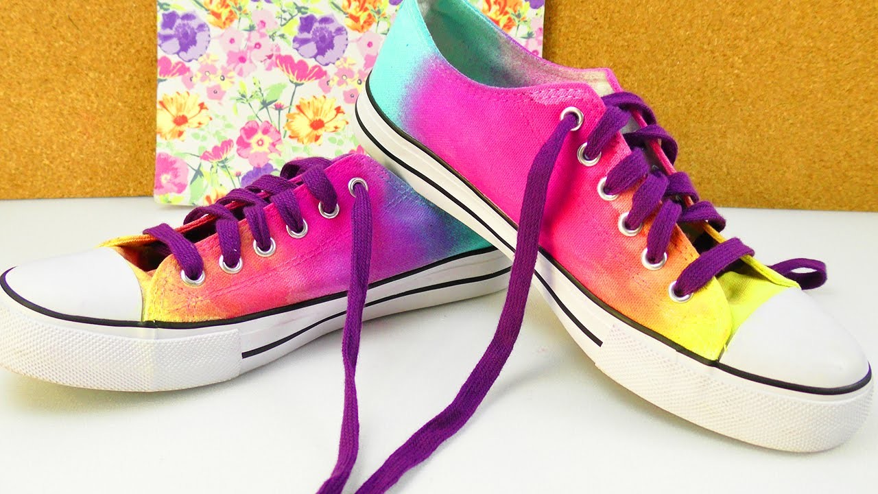 DIY Sommerschuhe mit Farbverlauf | tollen Farben - einfach selbermachen | Chucks Trends Idee