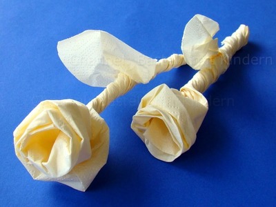 Servietten falten Rose - Origami Rose basteln mit Servietten - DIY Geschenkideen