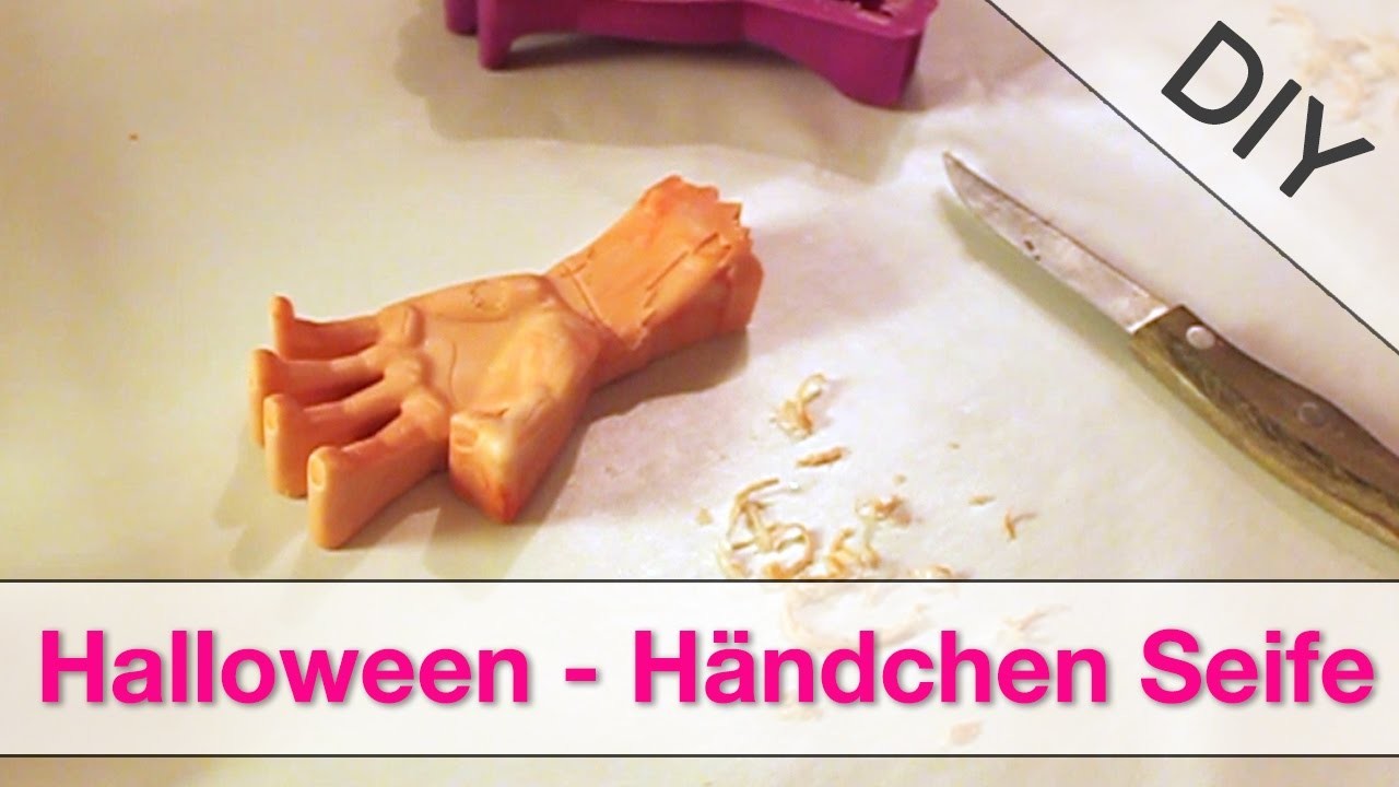 DIY Bastelidee - Halloween Händchen Seife selber machen in Gießform