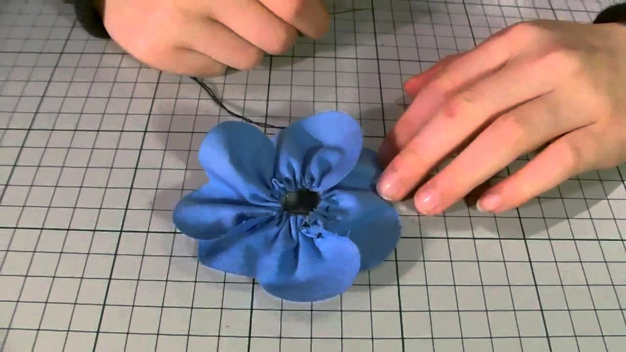 Blume aus Herzen - Stoffblume - Dekoblume - Kühlschrankmagnet