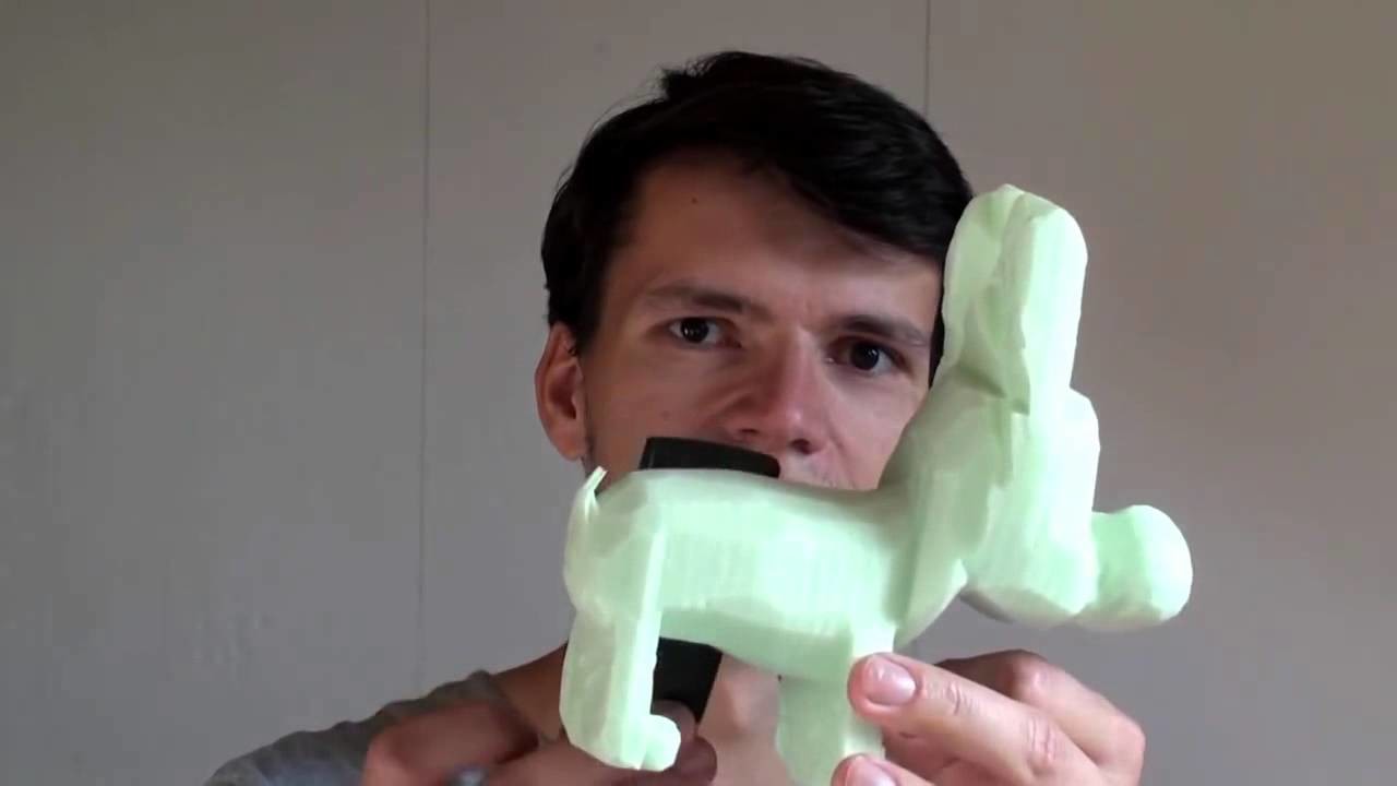 Raumschaum 3D figurines are solid