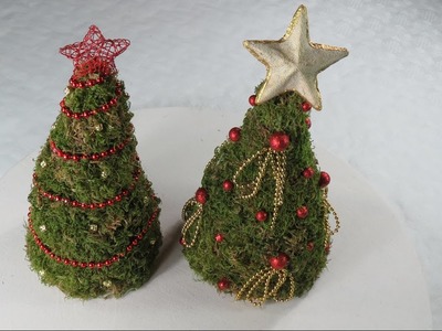 Dekoration für Weihnachten .Tannenbaum . Christmas Tree aus Moos  selber basteln