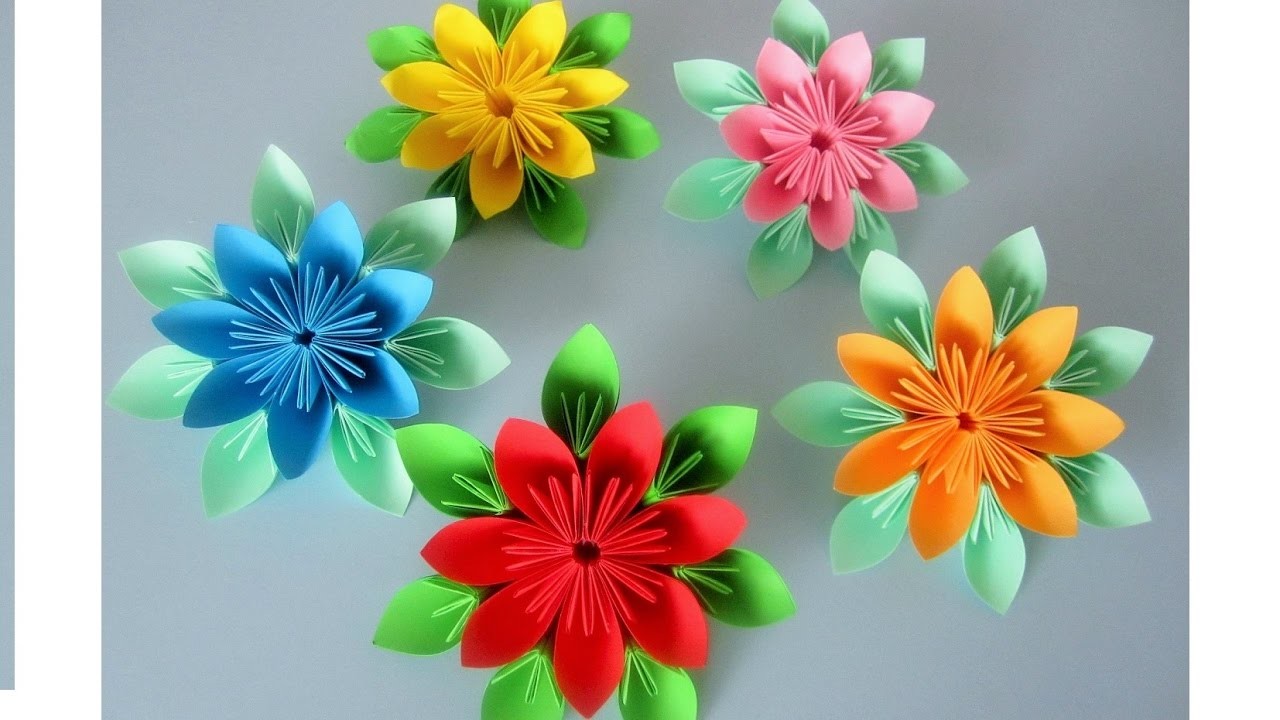 Blumen aus Papier. Notizzettel. Origami. DIY