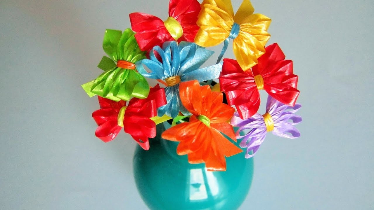 Blüten.Schleifen aus  Geschenkbänder. DIY