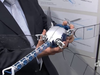 BionicOpter: Mechanische Libelle von FESTO