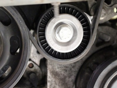 Keilrippenriemen Spanner - VW Golf 5 1.4