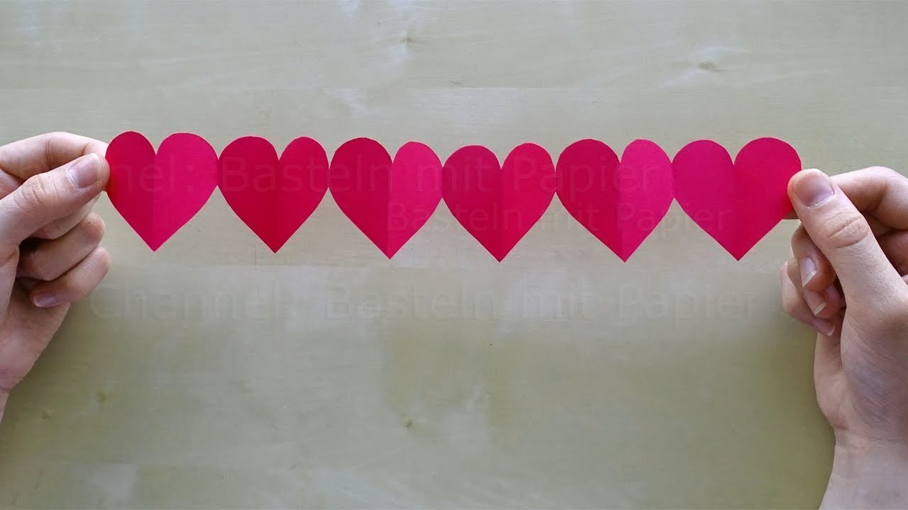 Einfache Kette mit Herzen basteln mit Papier ❤ DIY Geschenke selber machen
