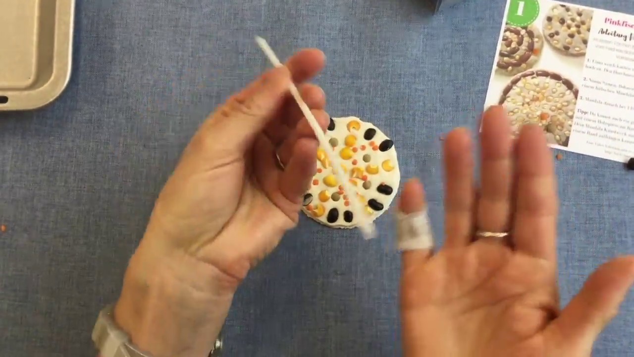 Pinkfisch Bastel Advents-Kalender: Bastelbox 1 Fimo Mandela mit Bohnen und Samen basteln