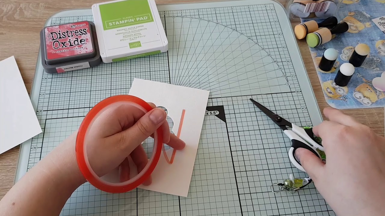 #ZeigZeit - 9 ????, Schüttelkarte und Distress Oxide Hintergrund