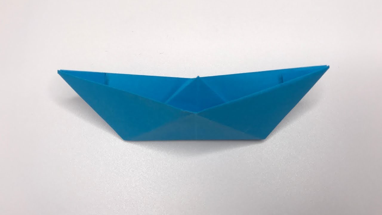 Origami Papierboot falten