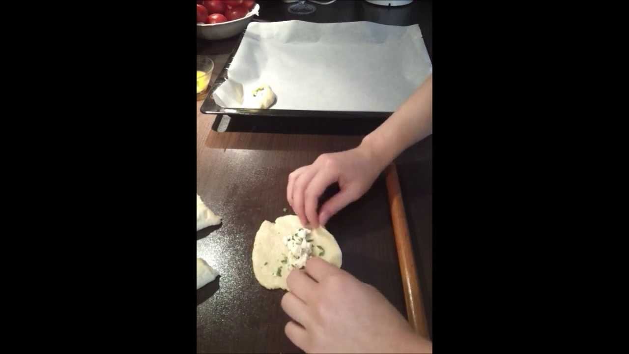 Börek mit Schafskäse. Peynirli Pogaca