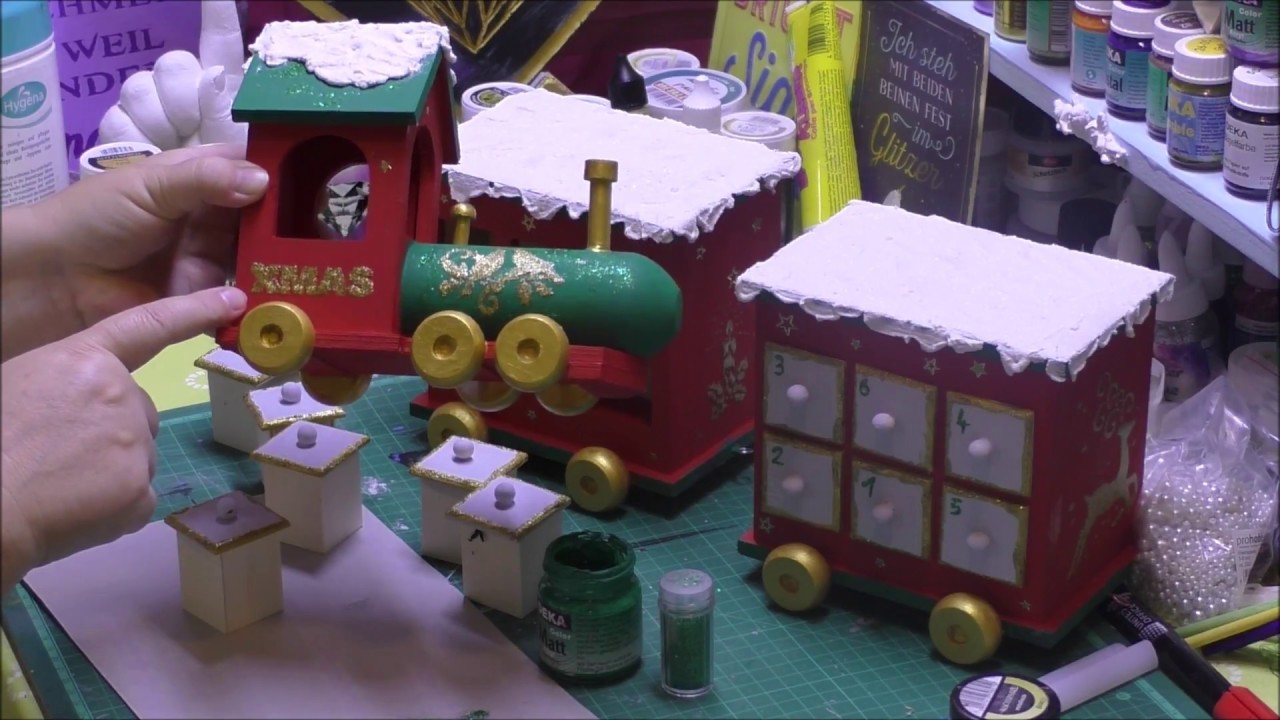 Eisenbahn aus Holz - ein wunderschöner Adventskalender