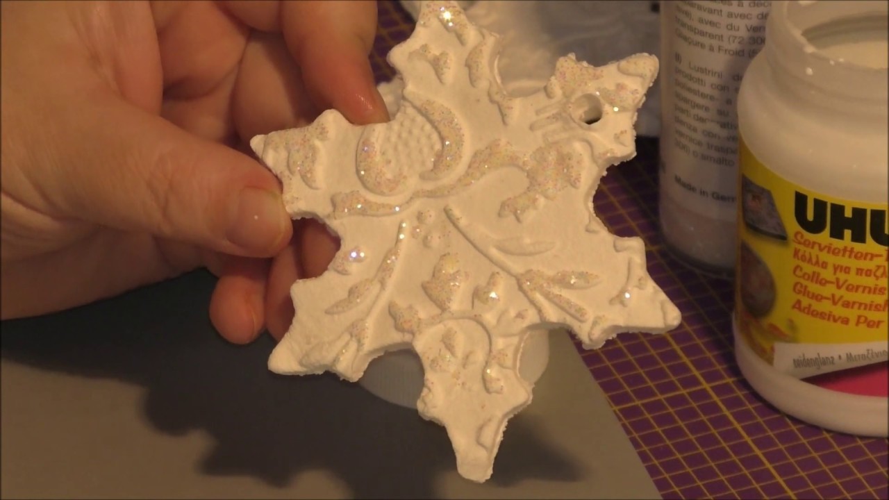 Sterne. Schneeflocken für den Weihnachtsbaum aus Kamifleur Paper Clay