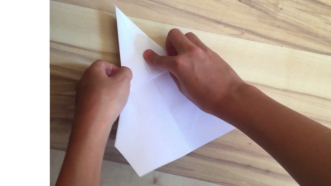 Papierflieger basteln - fliegt Loopings