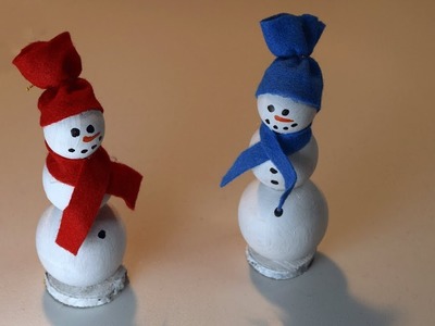 Schneemann aus Holzkugeln