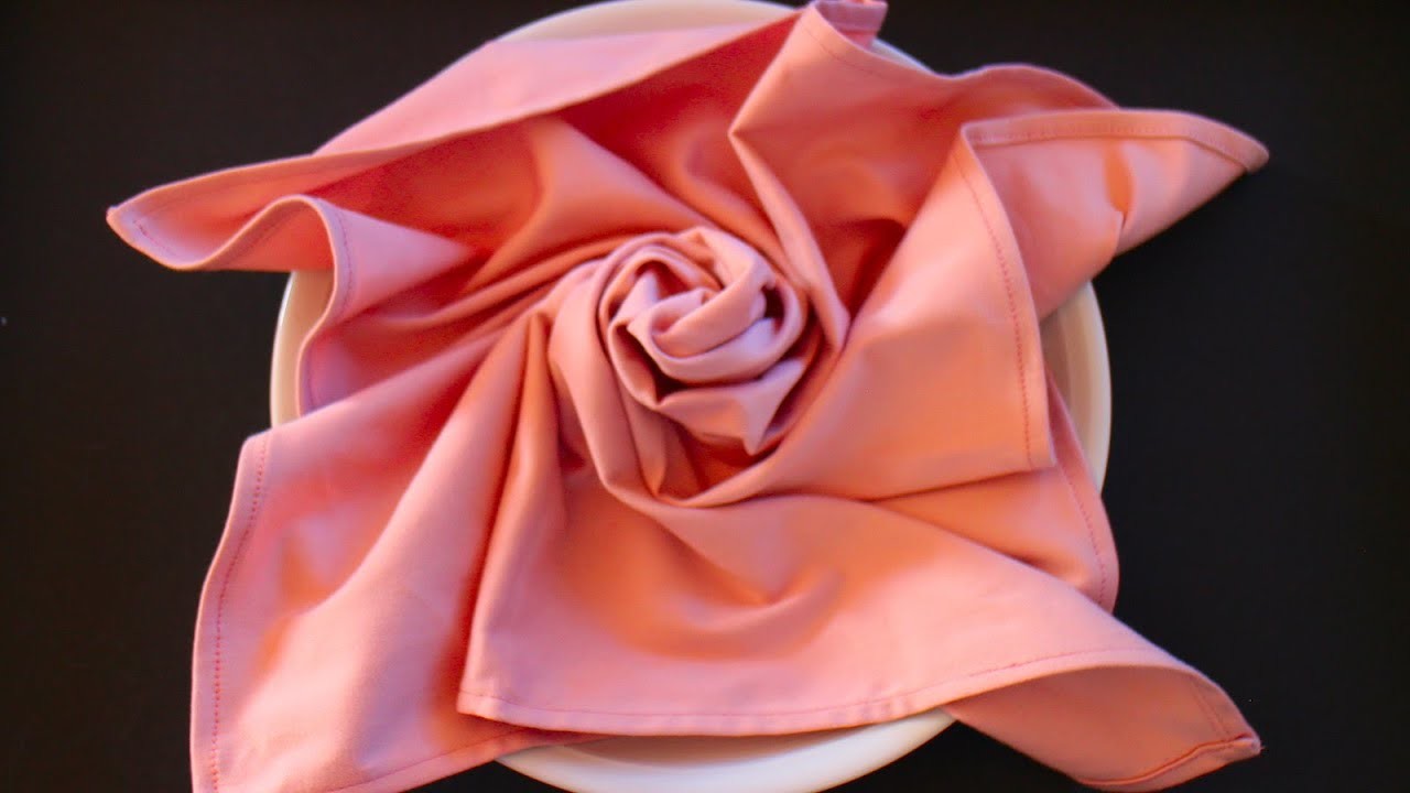 Servietten falten: 'Rose' für Geburtstag, Hochzeit & Weihnachten [W+]