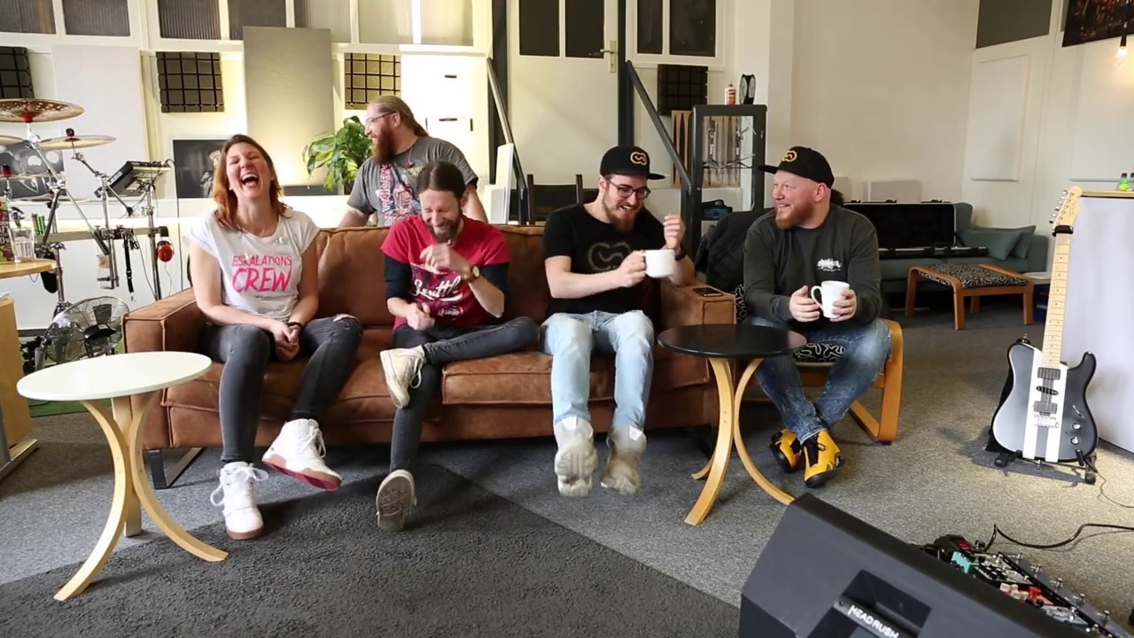 Wir machen alles neu! . oder so ähnlich. Doch am Bass bleibt ein B -    Herzlich willkommen Boris