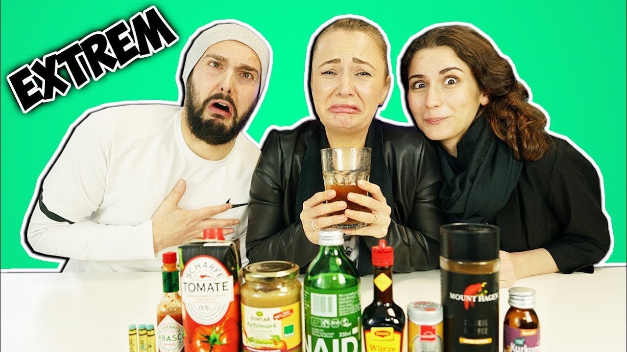 EXTREM EKLIGE SMOOTHIE CHALLENGE - QUIZ entscheidet - Bianca Vs. Kaan Vs. Dania