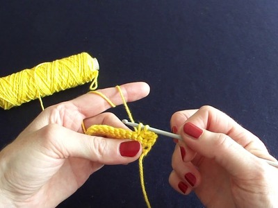 Feste Maschen: zweite Reihe Häkeln