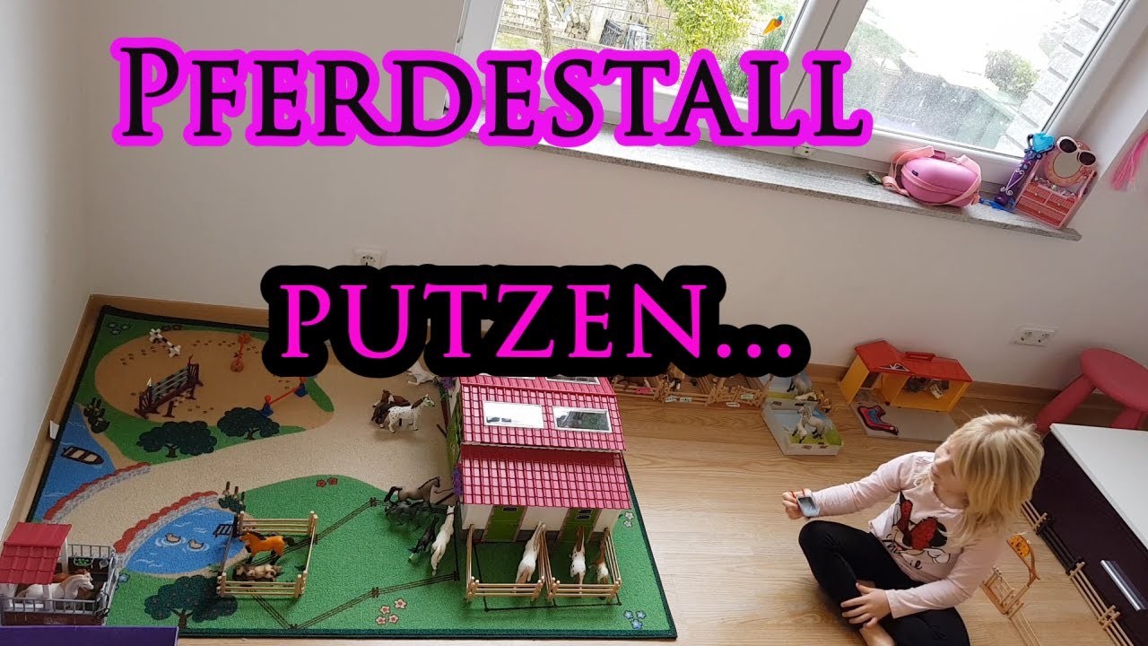 Schleich Pferdestall putzen und kleines Turnier. 