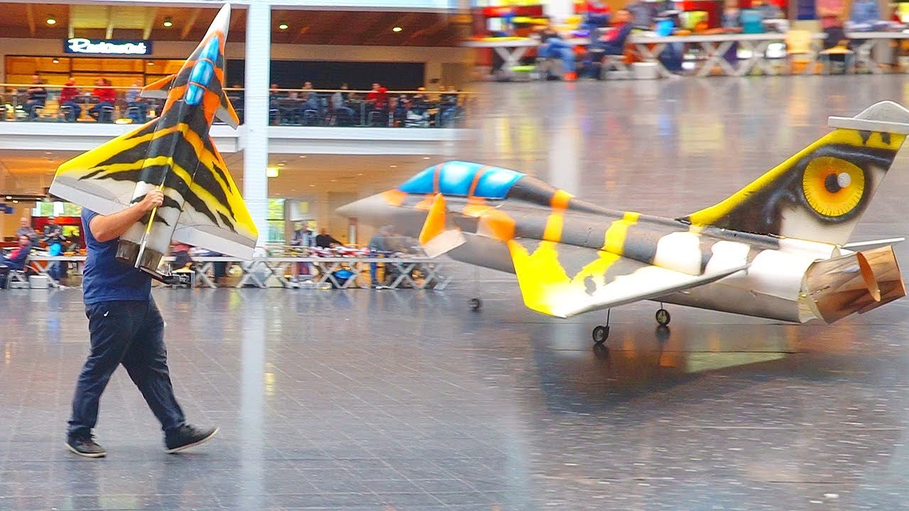 STUNNING HUGE RAFALE INDOOR ELECTRIC RC JET WITH 3D VECTOR THRUST FLIGHT SHOW