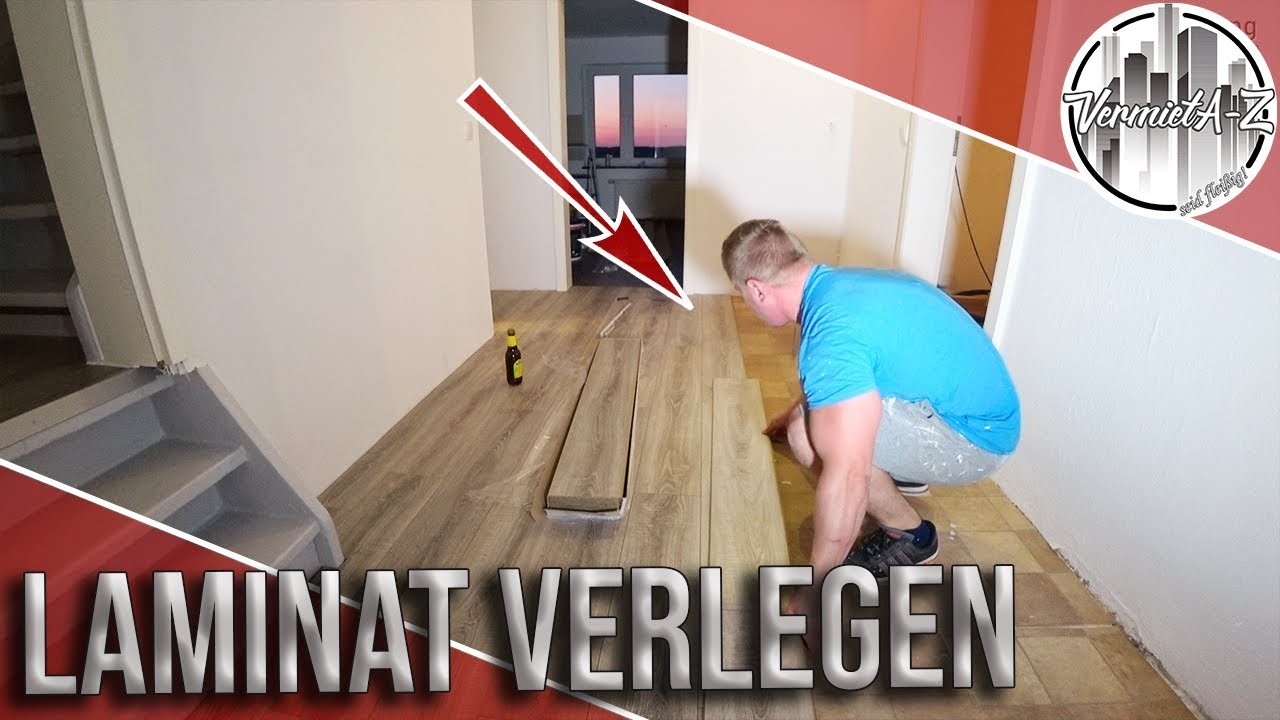 Laminat verlegen. Sockelleisten. erste Wohnung fertig