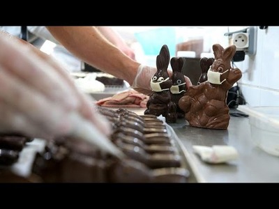 Osterhase mit Mundschutz wird zum Kassenschlager